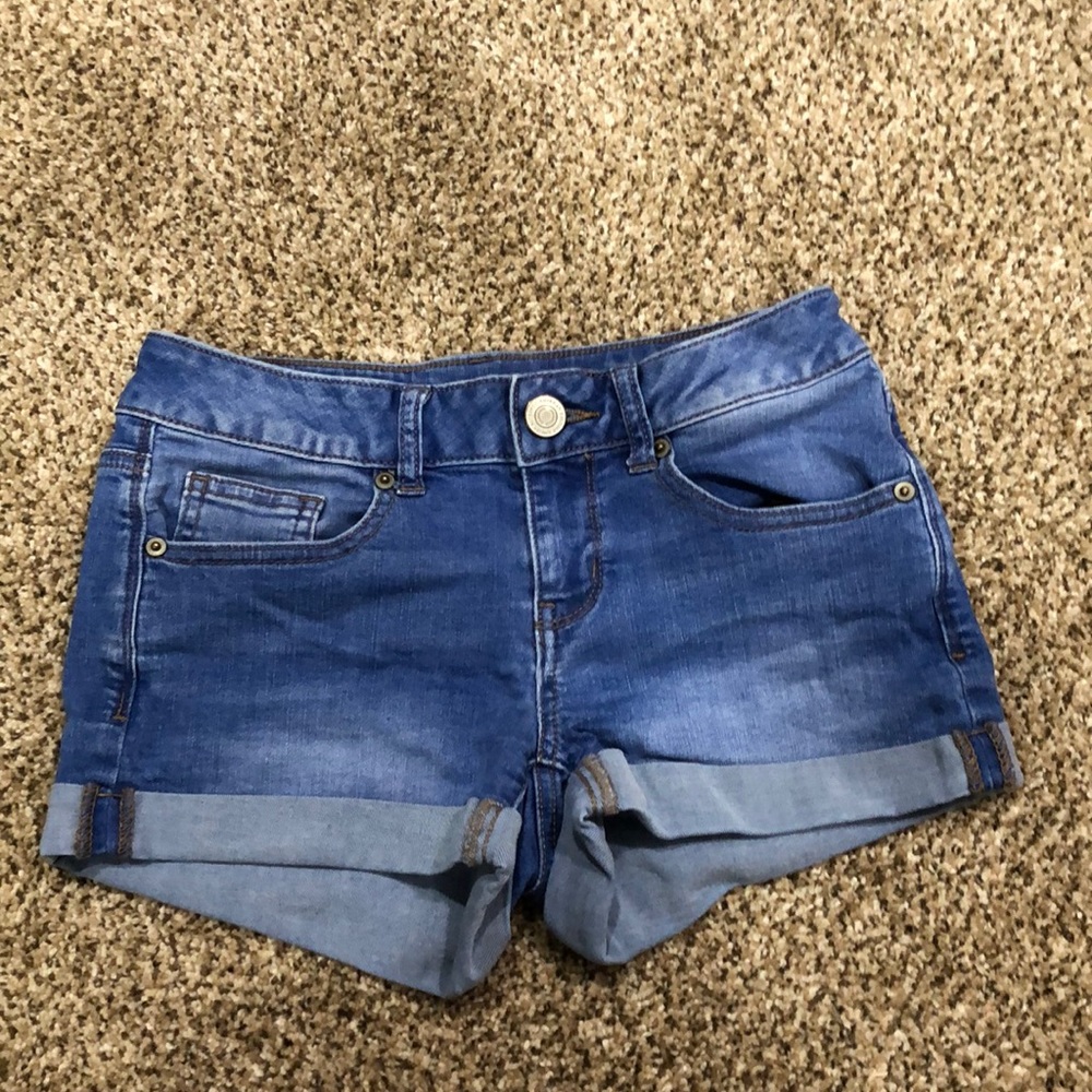 Light denim shorts